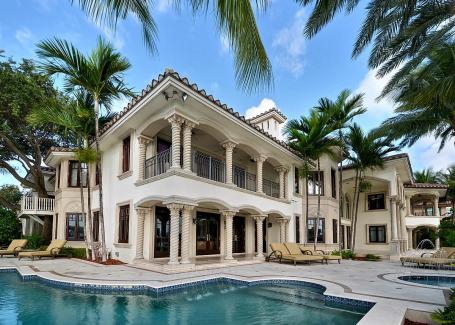 Las Olas Isles Vacation Rental Mansion