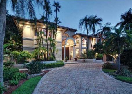 Las Olas Isles Vacation Rental Mansion